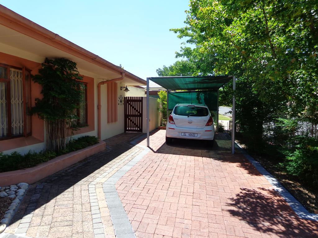 Eikepark Self Catering Apartment Stellenbosch Exterior photo