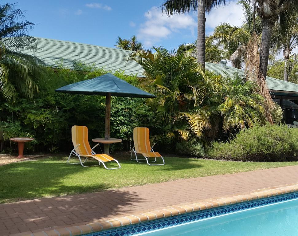 Eikepark Self Catering Apartment Stellenbosch Exterior photo
