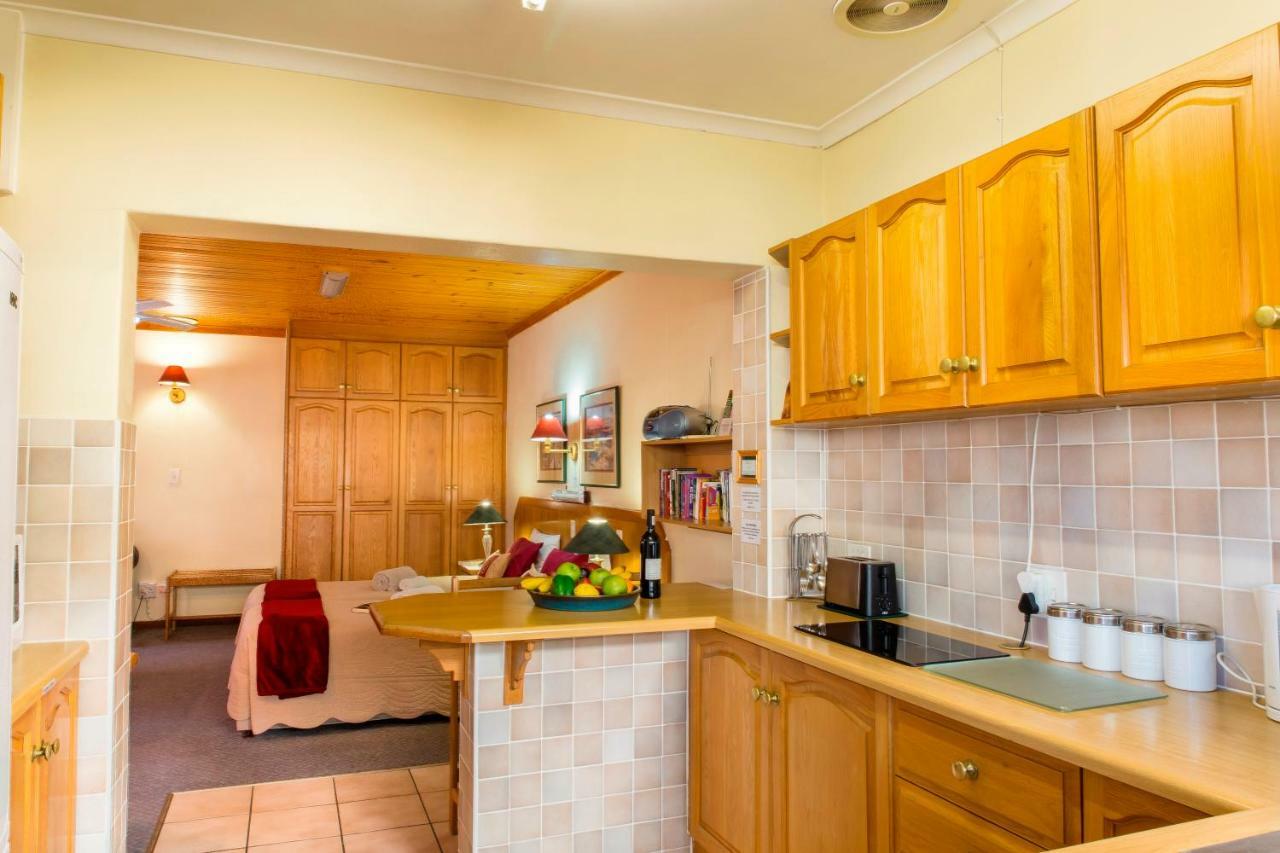 Eikepark Self Catering Apartment Stellenbosch Exterior photo