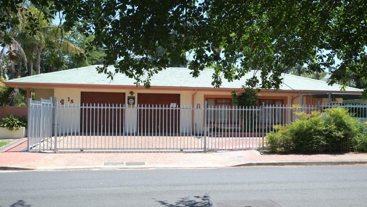 Eikepark Self Catering Apartment Stellenbosch Exterior photo